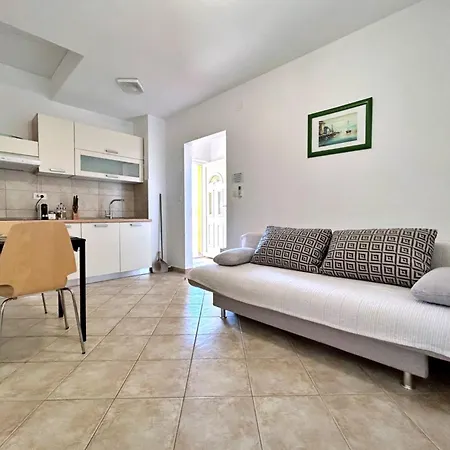 Pintadesol By Interhome Apartman