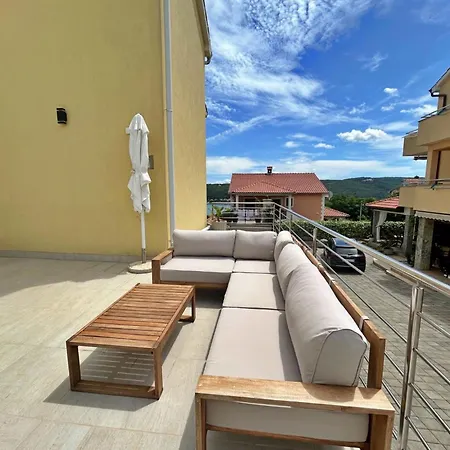 Pintadesol By Interhome Apartman Cizici
