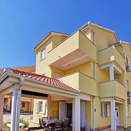 Appartement Pintadesol By Interhome Čižići