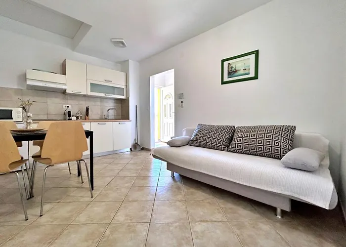 Pintadesol By Interhome Appartement